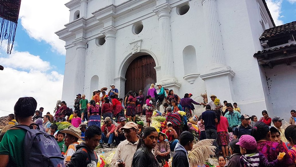 Chichicastenango Market & Lake Atitlán Tour