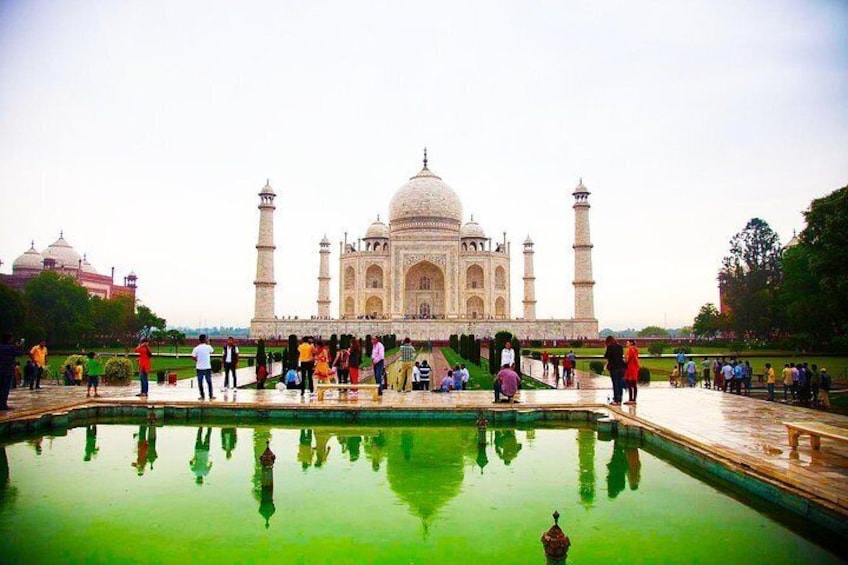 Taj Mahal overnight tour from Goa
