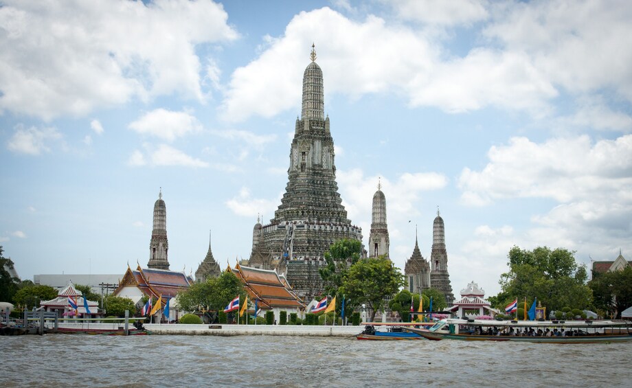 Bangkok Thonburi Canals with Wat Arun Visit