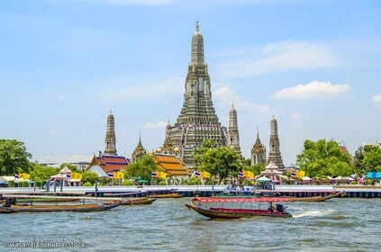 Bangkok Thonburi Canals with Wat Arun