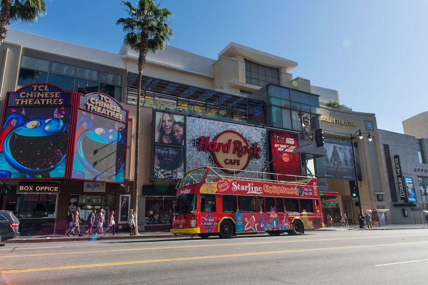 Los Angeles: Hollywood Sign Tour + Hop-On Hop-Off Bus