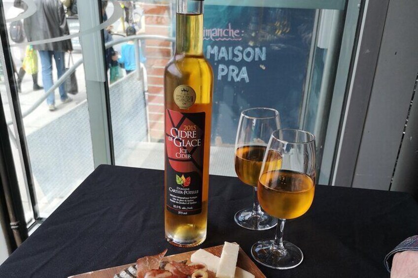 Ruby's Private Customised Neighbourhood discovery. My guests wanted to try ice cidre, I quickly created the tasting. The loved it.
