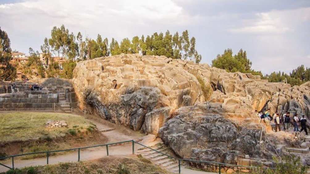 Cusco-City Sacsayhuaman tour in the morning ..