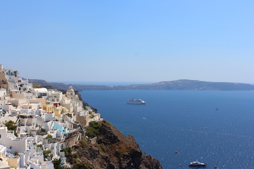 Visit Santorini from Crete