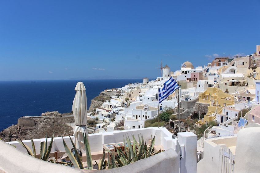 Visit Santorini from Crete