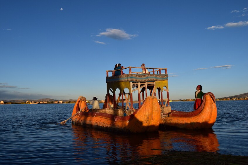 Tour Uros floating island (1/2 Day)