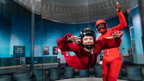 Indoor parachutespringen met twee vluchten