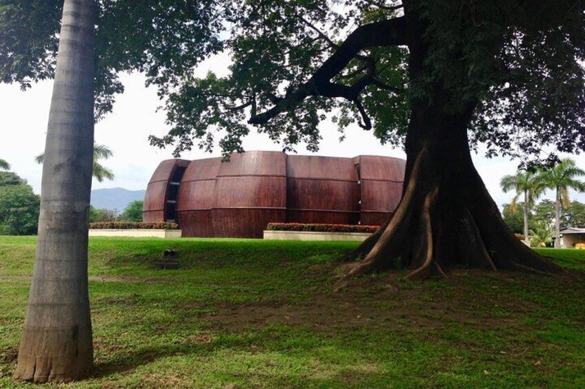 Biggest barrel in the world.