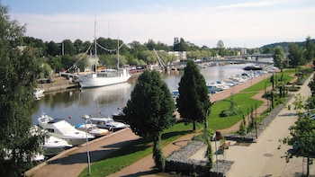 Daily Porvoo old town half-day tour