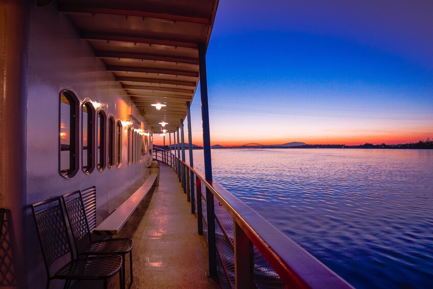 Show item 1 of 6. 2-Hour Columbia River Gorge Dinner Cruise