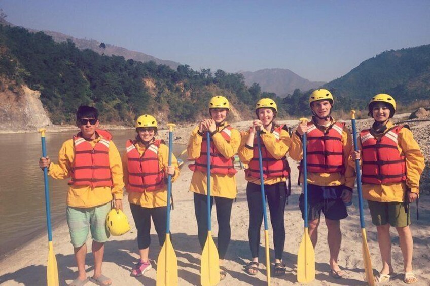 Group being ready for Rafting