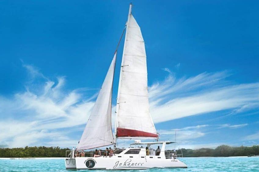 Catamaran Adventure Full Day: Ile aux cerfs,GRSE Waterfall,Snorkeling &BBQ Lunch