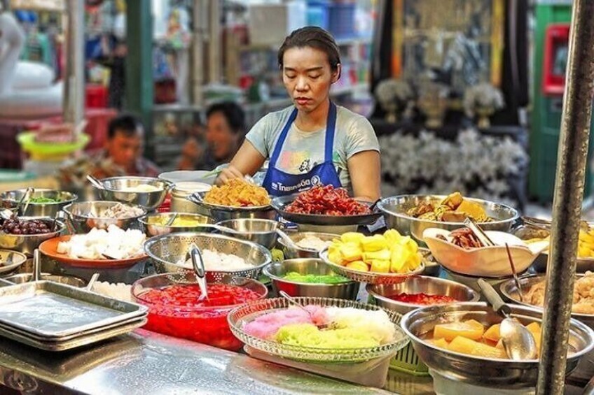 Sunset Local Eats Food Tour in Hua Hin