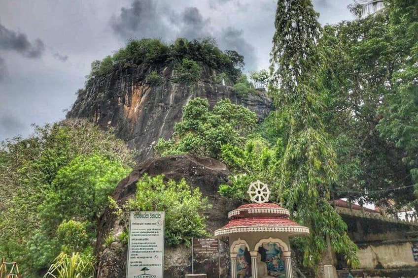 Mulkirigala rock temple.