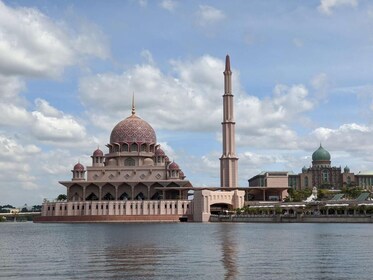 Putrajaya and River Cruise Tour