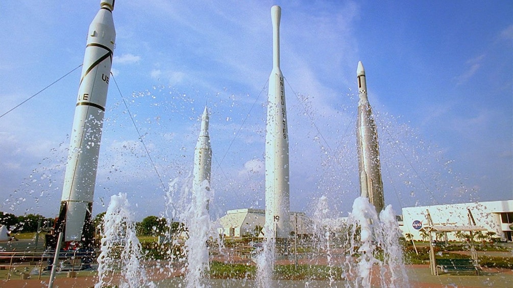 Shuttle-themed fountain in Orlando.