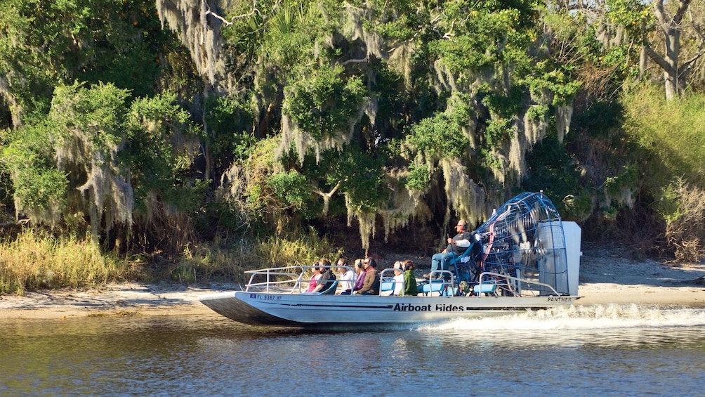 Airboat with passengers in Orlando.