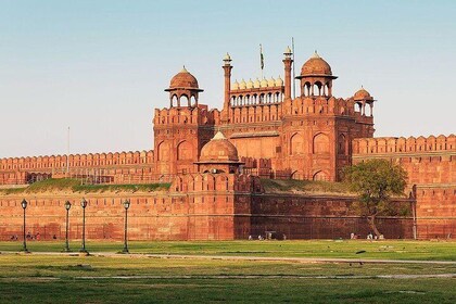 Red Fort Skip-the-Line E-tickets & guide Delhi transfers