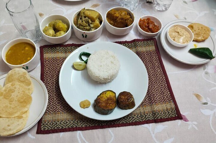Cooking experience in Authentic Bengali House with Lunch/Dinner