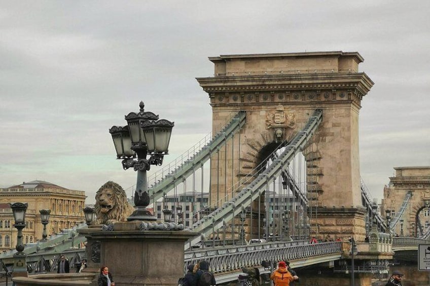 The famous Chain Bridge