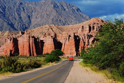 The Calchaqui Valley Winery and Scenery Tour in Cafayate