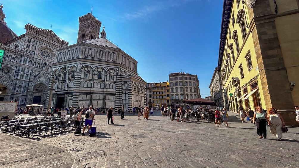 Gems of Tuscany: Florence & Pisa One Day Excursion from Rome