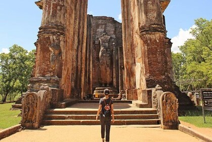 Polonnaruwa Day Excursion