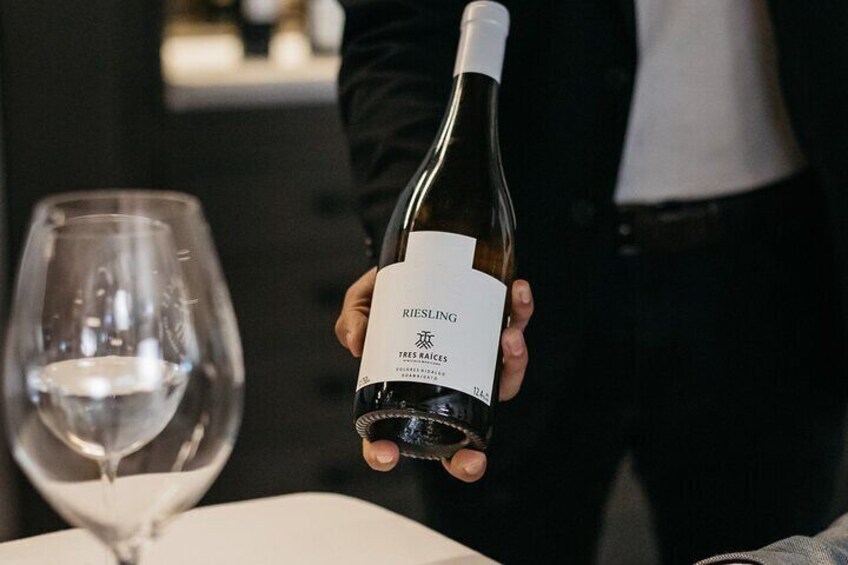7 course fine dine with local wine pairing at Tres Raices winery