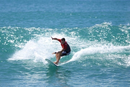 Beginner Surf Lesson in Arugam Bay