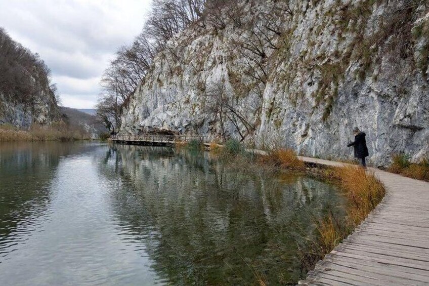 The natural park of Plitvice Lakes transportation, and return to Zadar