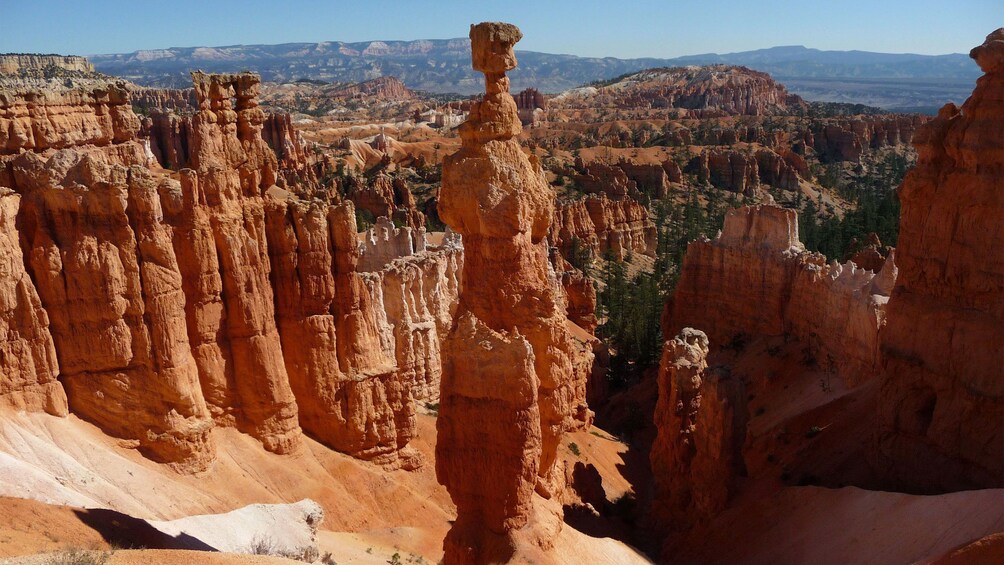 Thor's Hammer in Bryce Canyon taken in the afternoon
