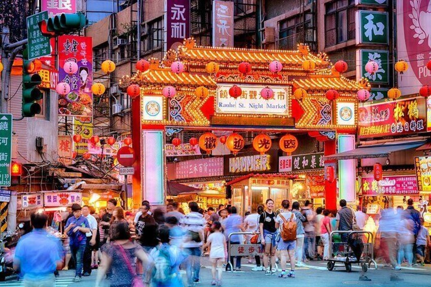 Taipei Timeout: Private 8-Hour Layover Adventures