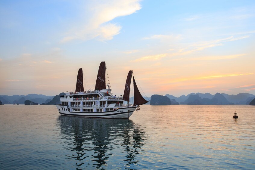 3-DAY HANOI - HALONG BAY – LAN HA BAY ON STEALLA CRUISE