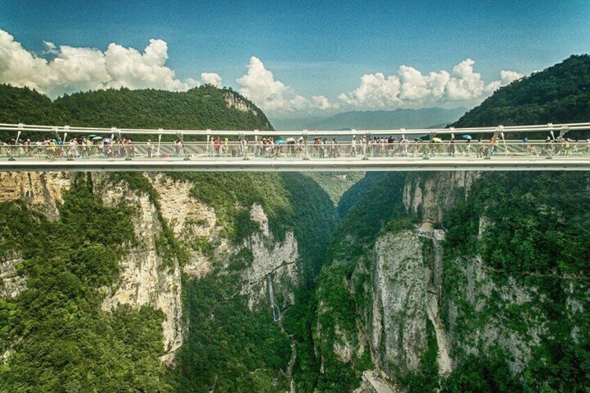 PrivateTour: Glass Bridge and Baofeng Lake from Zhangjiajie