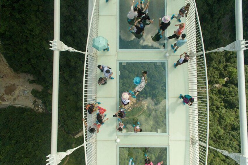 PrivateTour: Glass Bridge and Baofeng Lake from Zhangjiajie