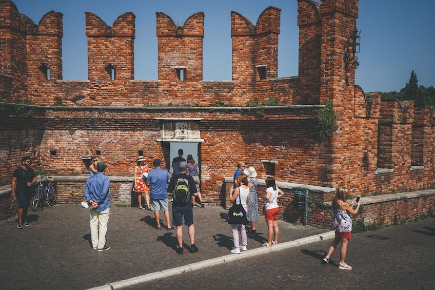 Best of Verona Walking Tour with Arena skip-the-line