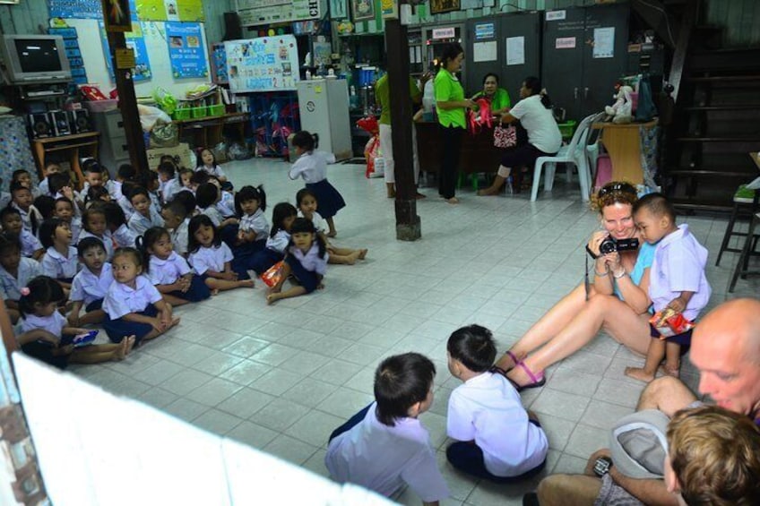 Visit a local kindergarten for the less fortunate, Colors of Bangkok