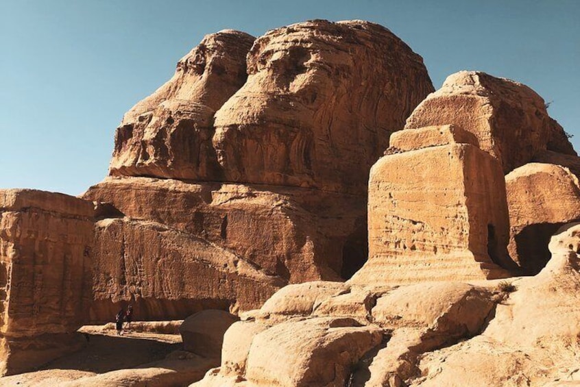 Petra rocks 