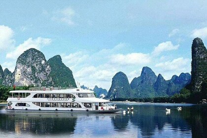 1 day Li River cruise & Yangshuo countryside private day tour