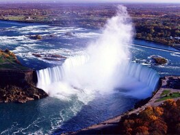 One Hour Aerial Tour of Toronto and Niagara with iflyTOTO
