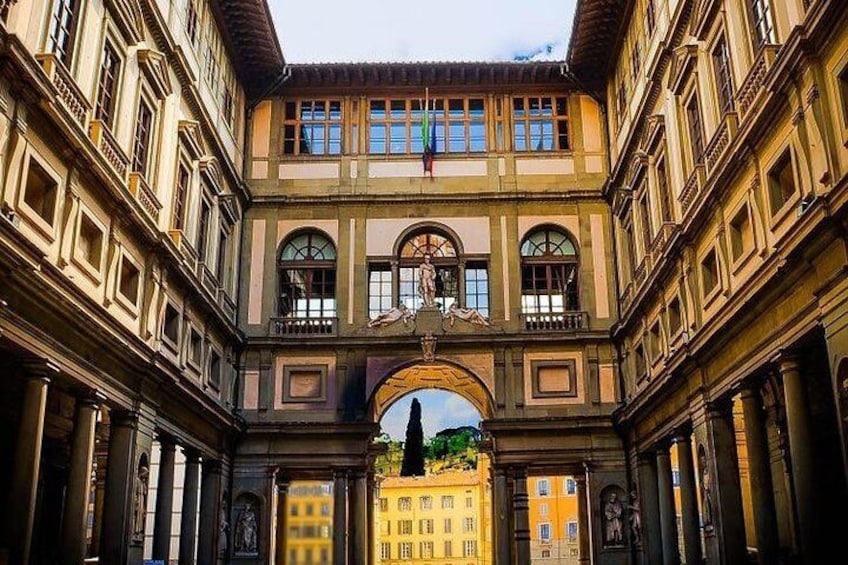 The Best tour in Florence: Renaissance and Medici Tales