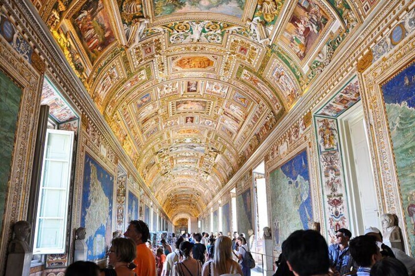 Skip the Line: Vatican museum and Sistine Chapel Ticket