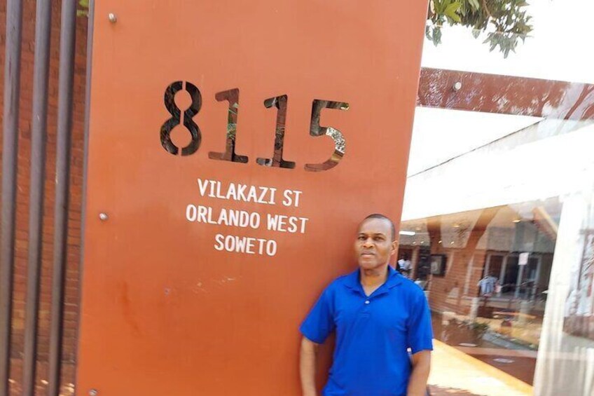 8115 famous street Vilakazi Mandela house