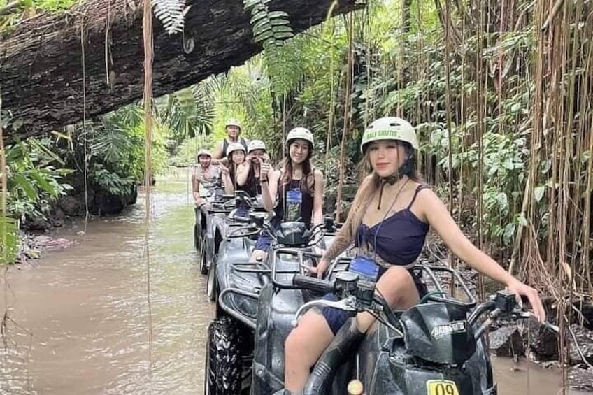 Ubud: Guide Atv Quad Bike, Infinity Pool and Waterfall