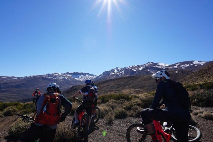 Private Guided Mountain Bike tour in E-Bike from Santiago in the Andes