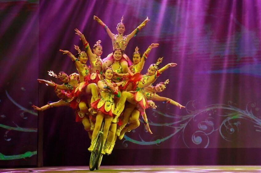 Chaoyang acrobatics show 