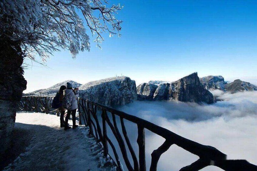 tianmen mountain in winter
