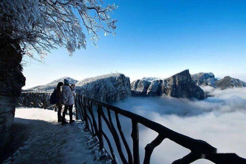 tianmen mountain in winter