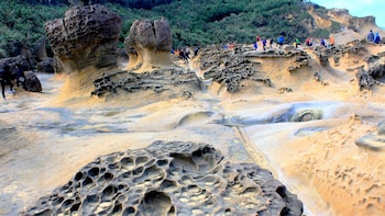 Yehliu Geopark & Northern Seacoast Tour