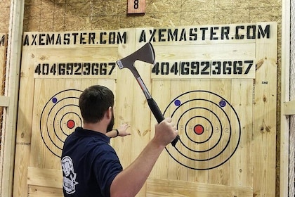 One Hour Axe Throwing Session